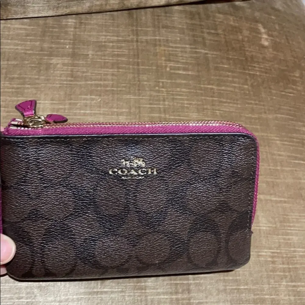 Coach wristlet brown print raspberry accents nwot